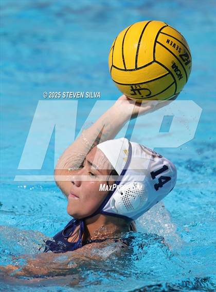 Thumbnail 3 in Granite Hills vs. Mater Dei Catholic (CIF SDS Division 2 Quarterfinal) photogallery.