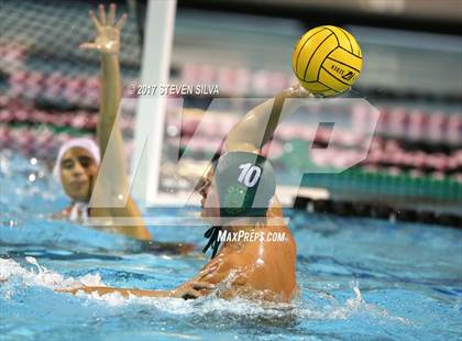 Thumbnail 2 in Coronado vs. La Jolla (CIF SDS Open Division Final) photogallery.
