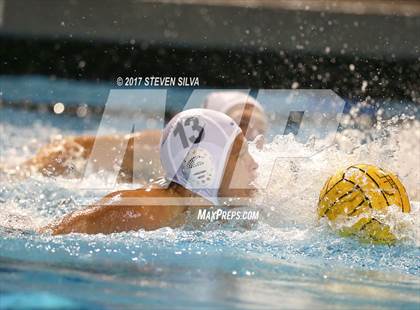 Thumbnail 3 in Coronado vs. La Jolla (CIF SDS Open Division Final) photogallery.