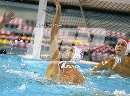Thumbnail 2 in Coronado vs. La Jolla (CIF SDS Open Division Final) photogallery.