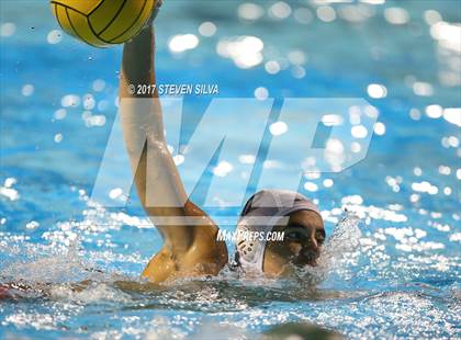 Thumbnail 2 in Coronado vs. La Jolla (CIF SDS Open Division Final) photogallery.