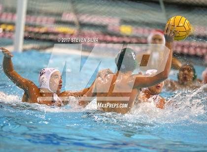 Thumbnail 2 in Coronado vs. La Jolla (CIF SDS Open Division Final) photogallery.