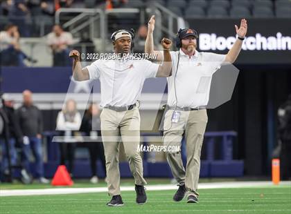 Thumbnail 2 in Aledo vs. College Station (UIL 5A Division 1 Final) photogallery.