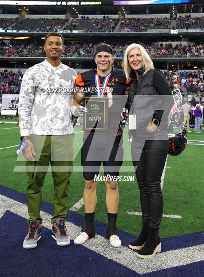 Thumbnail 2 in Aledo vs. College Station (UIL 5A Division 1 Final) photogallery.