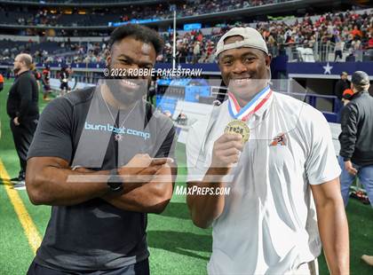 Thumbnail 1 in Aledo vs. College Station (UIL 5A Division 1 Final) photogallery.