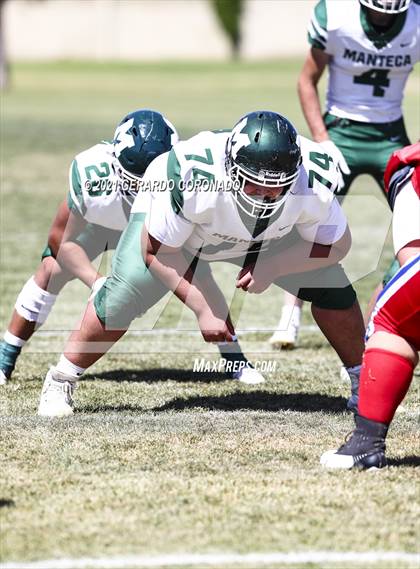 Thumbnail 1 in East Union @ Manteca photogallery.