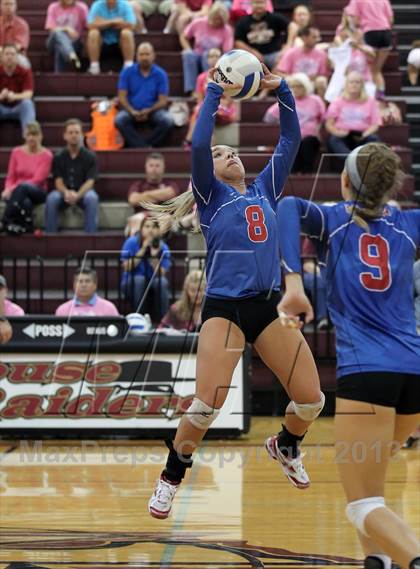 Thumbnail 1 in Leander @ Rouse photogallery.