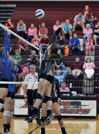 Thumbnail 2 in Leander @ Rouse photogallery.