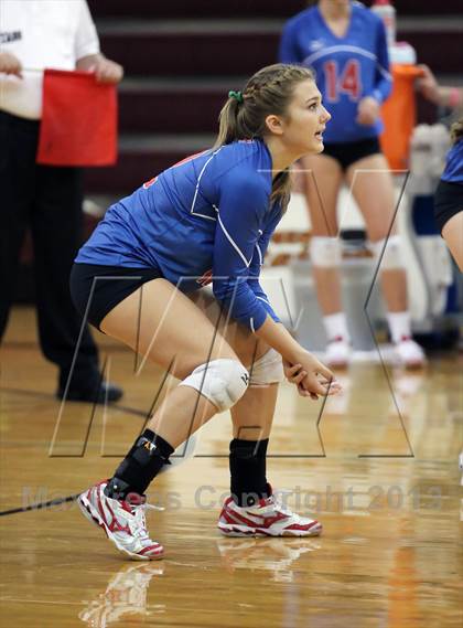 Thumbnail 1 in Leander @ Rouse photogallery.