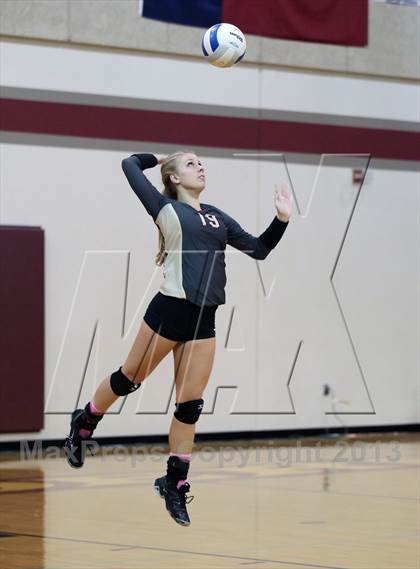 Thumbnail 2 in Leander @ Rouse photogallery.