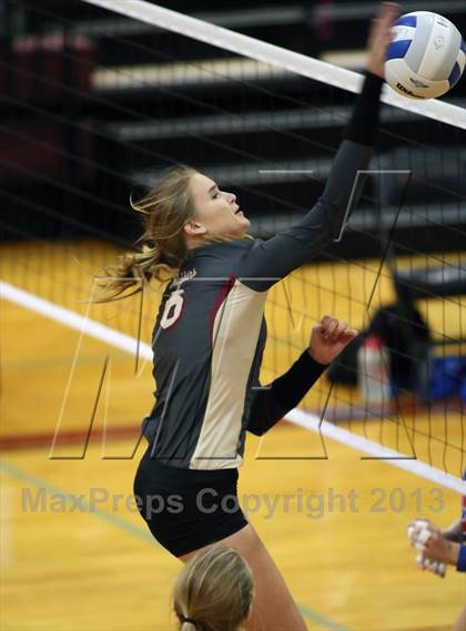 Thumbnail 2 in Leander @ Rouse photogallery.