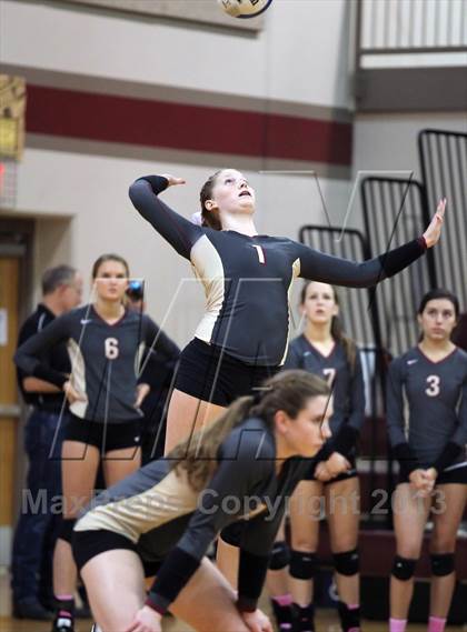 Thumbnail 1 in Leander @ Rouse photogallery.