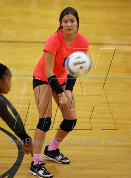 Thumbnail 1 in Leander @ Rouse photogallery.