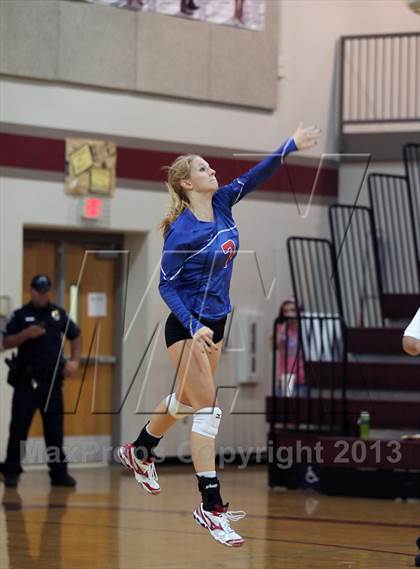 Thumbnail 3 in Leander @ Rouse photogallery.
