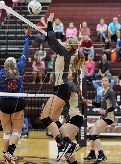Thumbnail 1 in Leander @ Rouse photogallery.