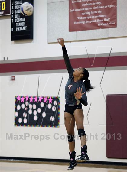 Thumbnail 3 in Leander @ Rouse photogallery.