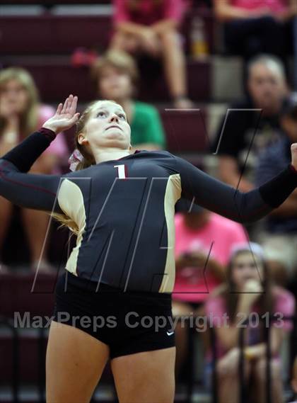 Thumbnail 3 in Leander @ Rouse photogallery.