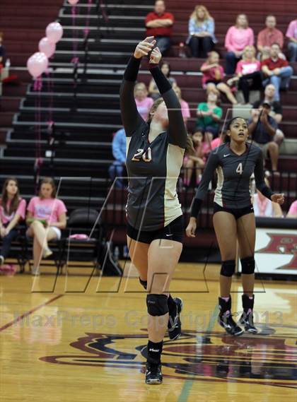 Thumbnail 1 in Leander @ Rouse photogallery.