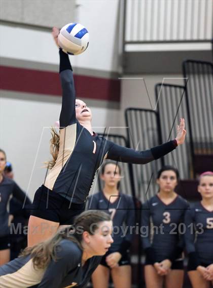 Thumbnail 1 in Leander @ Rouse photogallery.