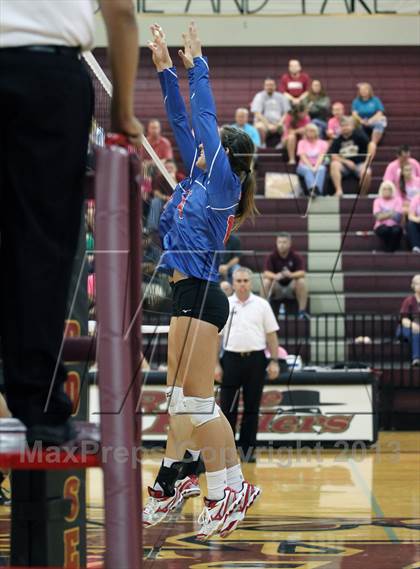 Thumbnail 2 in Leander @ Rouse photogallery.