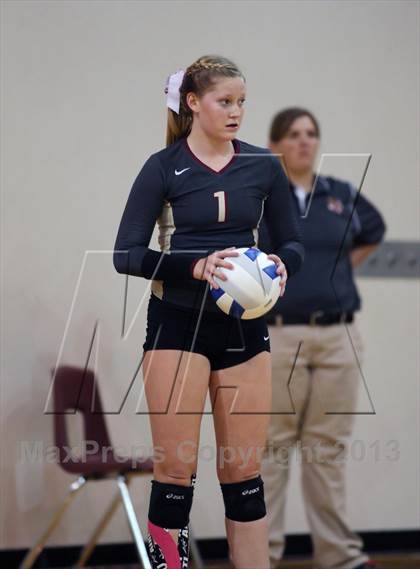 Thumbnail 1 in Leander @ Rouse photogallery.
