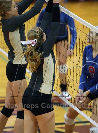Thumbnail 2 in Leander @ Rouse photogallery.