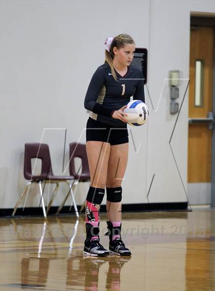 Thumbnail 2 in Leander @ Rouse photogallery.