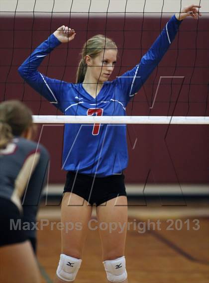 Thumbnail 1 in Leander @ Rouse photogallery.