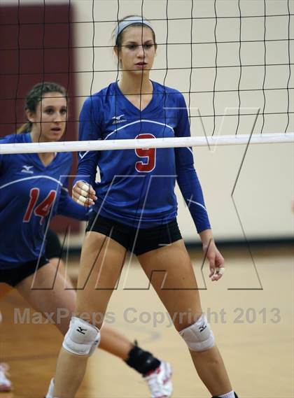 Thumbnail 1 in Leander @ Rouse photogallery.