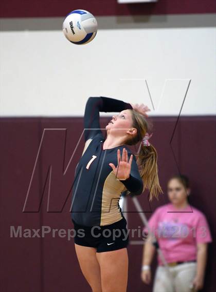 Thumbnail 1 in Leander @ Rouse photogallery.
