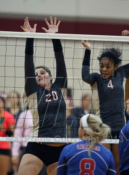 Thumbnail 3 in Leander @ Rouse photogallery.