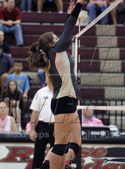 Thumbnail 3 in Leander @ Rouse photogallery.