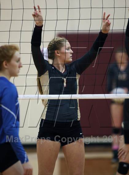 Thumbnail 2 in Leander @ Rouse photogallery.