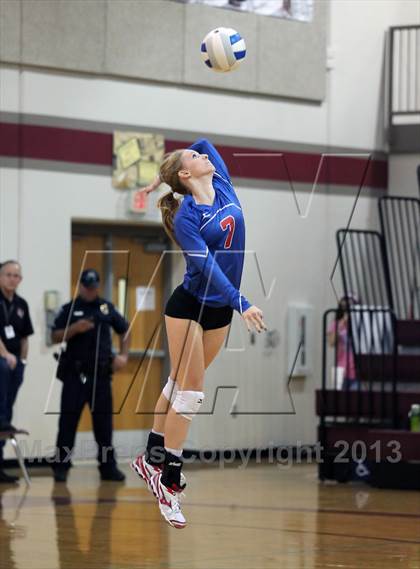 Thumbnail 2 in Leander @ Rouse photogallery.