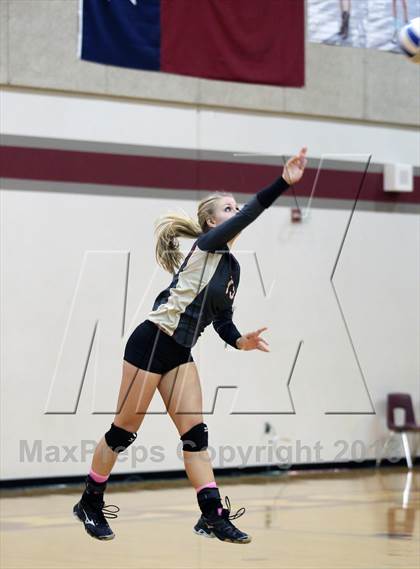 Thumbnail 1 in Leander @ Rouse photogallery.