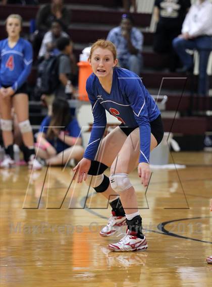 Thumbnail 3 in Leander @ Rouse photogallery.