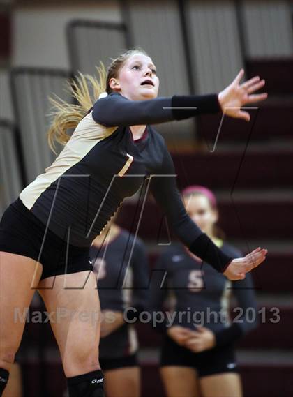 Thumbnail 3 in Leander @ Rouse photogallery.