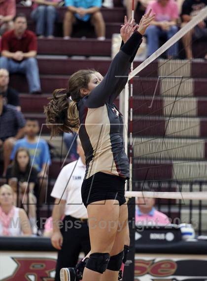 Thumbnail 1 in Leander @ Rouse photogallery.