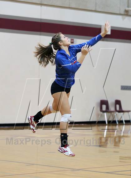 Thumbnail 1 in Leander @ Rouse photogallery.