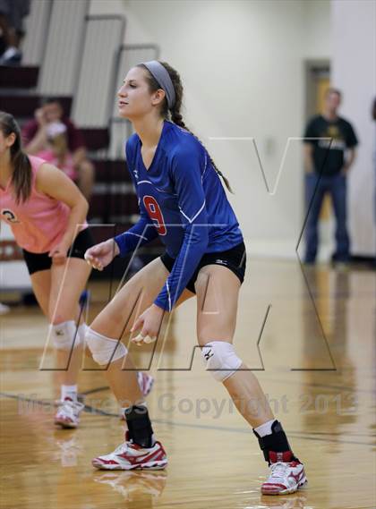 Thumbnail 1 in Leander @ Rouse photogallery.