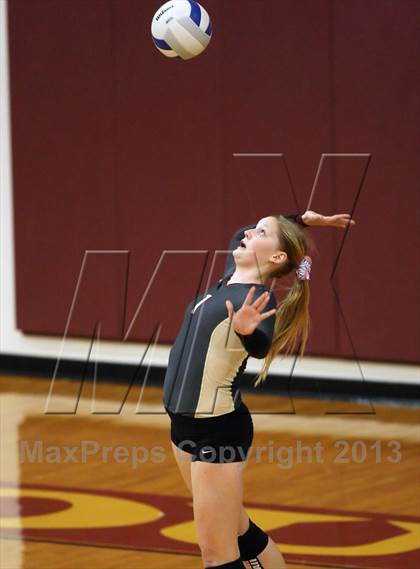 Thumbnail 1 in Leander @ Rouse photogallery.