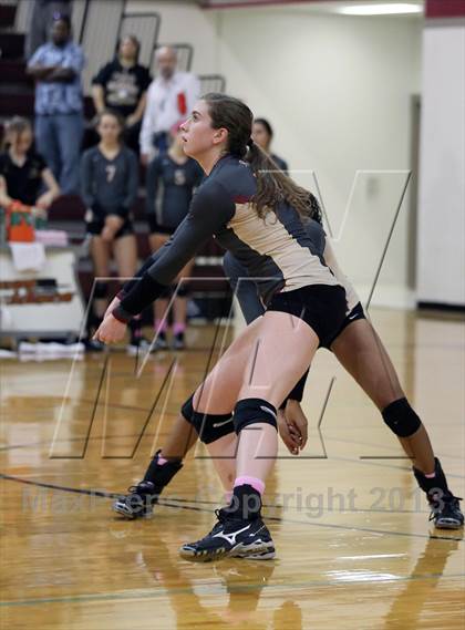 Thumbnail 1 in Leander @ Rouse photogallery.