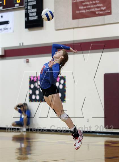 Thumbnail 3 in Leander @ Rouse photogallery.