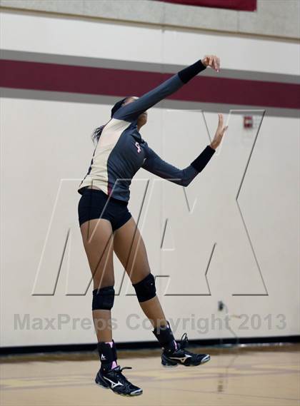 Thumbnail 1 in Leander @ Rouse photogallery.