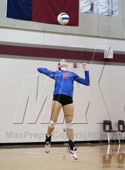 Thumbnail 2 in Leander @ Rouse photogallery.
