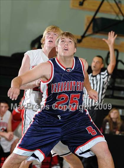 Thumbnail 2 in Pleasant Grove vs. Winters (Ram Jam Classic) photogallery.