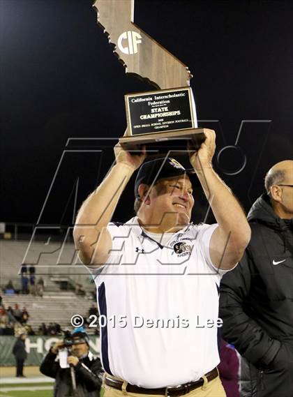 Thumbnail 1 in Central Catholic vs. San Marino (CIF State Open Division Small School Final) photogallery.
