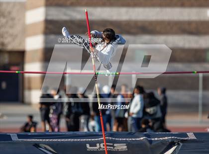 Thumbnail 2 in Spring Valley Weekday #1 (Pole Vault) photogallery.