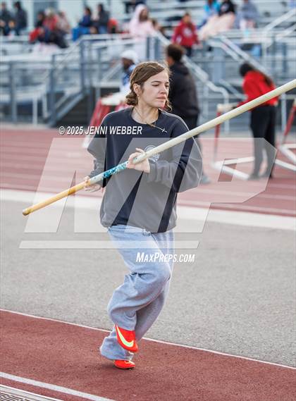 Thumbnail 1 in Spring Valley Weekday #1 (Pole Vault) photogallery.