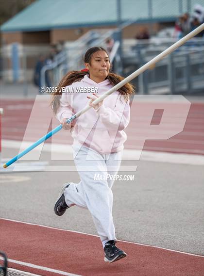 Thumbnail 1 in Spring Valley Weekday #1 (Pole Vault) photogallery.